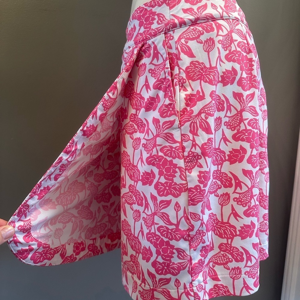 Women’s medium pink and white Golf Skort - Picture 2 of 6